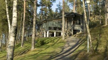 House, 3 Bedrooms, Sauna | Minibar, desk, iron/ironing board, cribs/infant beds