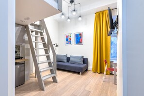 스탠다드 스튜디오, 더블침대 1개 및 소파베드, 간이주방 (Yellow) | 다리미/다리미판, 무료 WiFi