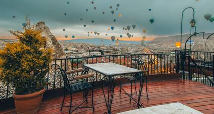 Bedrock Cave Hotel - Adults Only