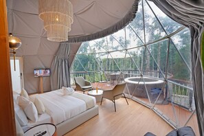 Premium bedding, pillow-top beds, individually furnished, desk - Le Villagio Resort & Domes (Sulthan Bathery)