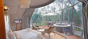 Le Villagio Resort & Domes