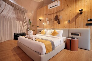 Romantic Tent | Premium bedding, pillowtop beds, individually furnished, desk