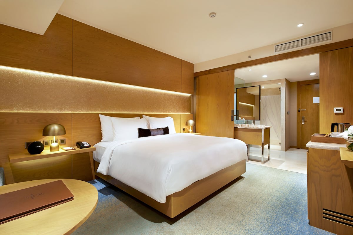 free minibar, in-room safe, desk, blackout curtains