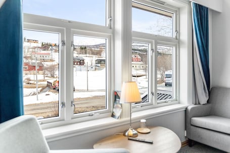 Economy Double Room, Mountain View | Desk, soundproofing, free WiFi
