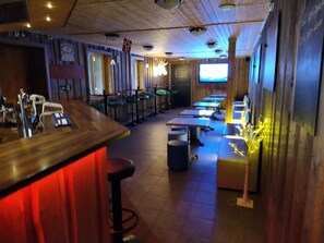 Sports bar - Lyngseidet Gjestegård (Lyngen)