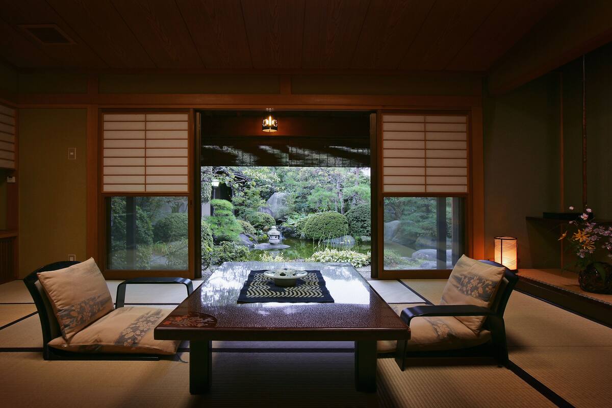 客房內保險箱、熨斗/熨衣板、免費無線上網、床單
