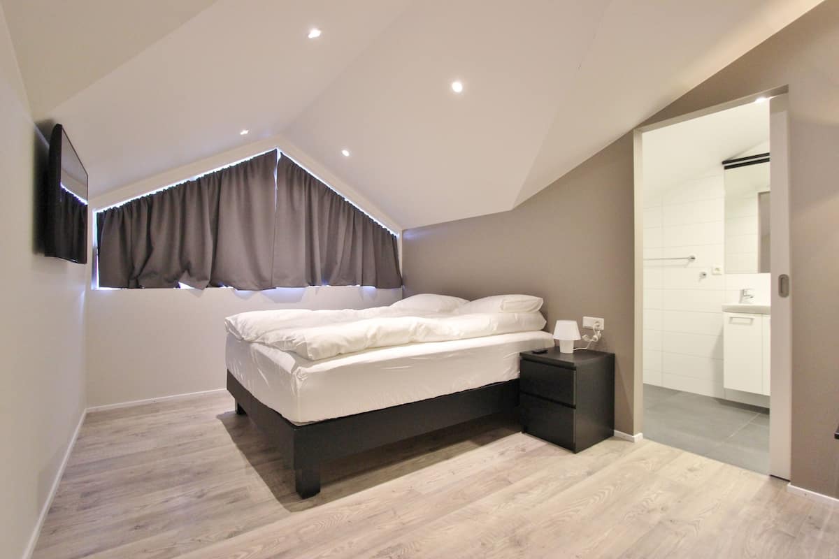 double room, 1 double bed | premium bedding, individually decorated, blackout curtains