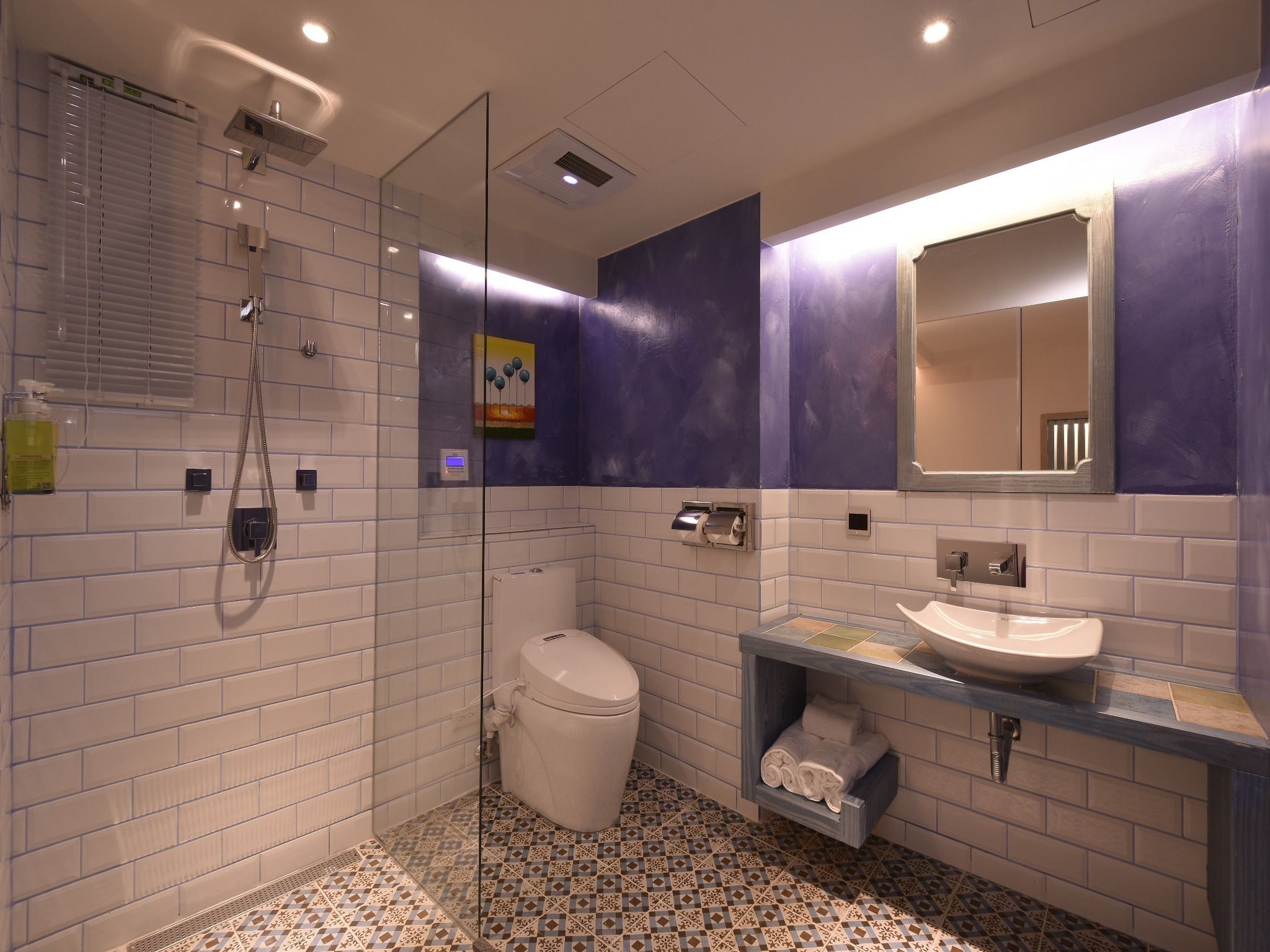 deluxe double room (no window) (photos are for reference only - themes are randomly arranged) | bathroom | hair dryer, slippers, towels, shampoo