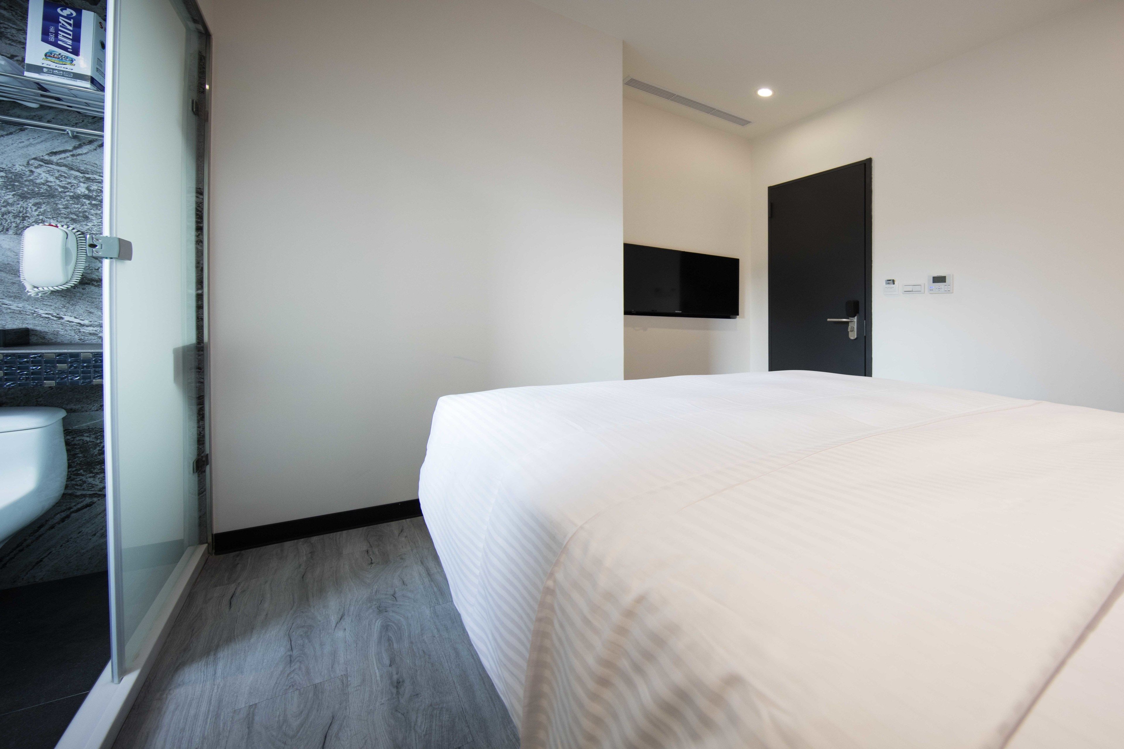 Classic Double Room | Blackout drapes, free WiFi, bed sheets