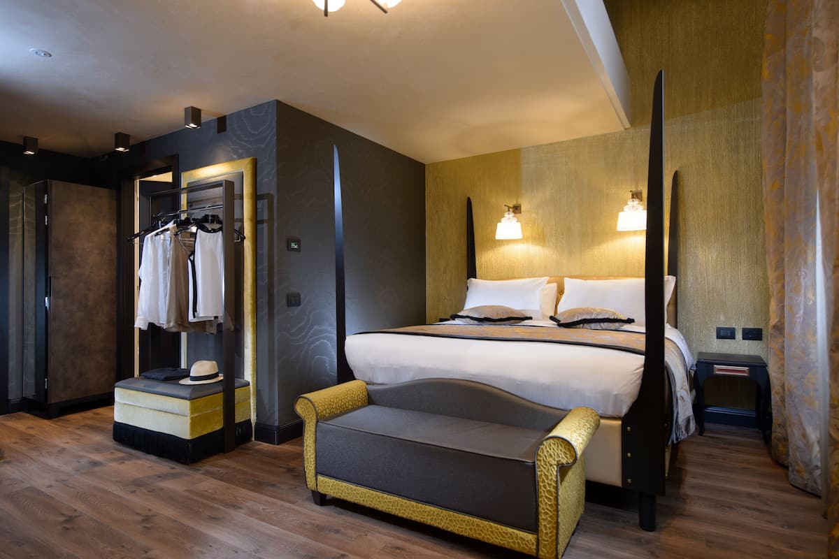 1 bedroom, down duvets, minibar, in-room safe