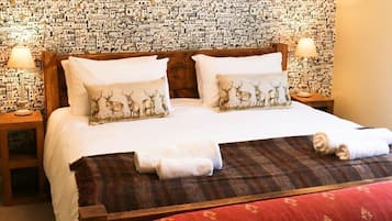 Chambre Double (Super-king Bed - Room 3)