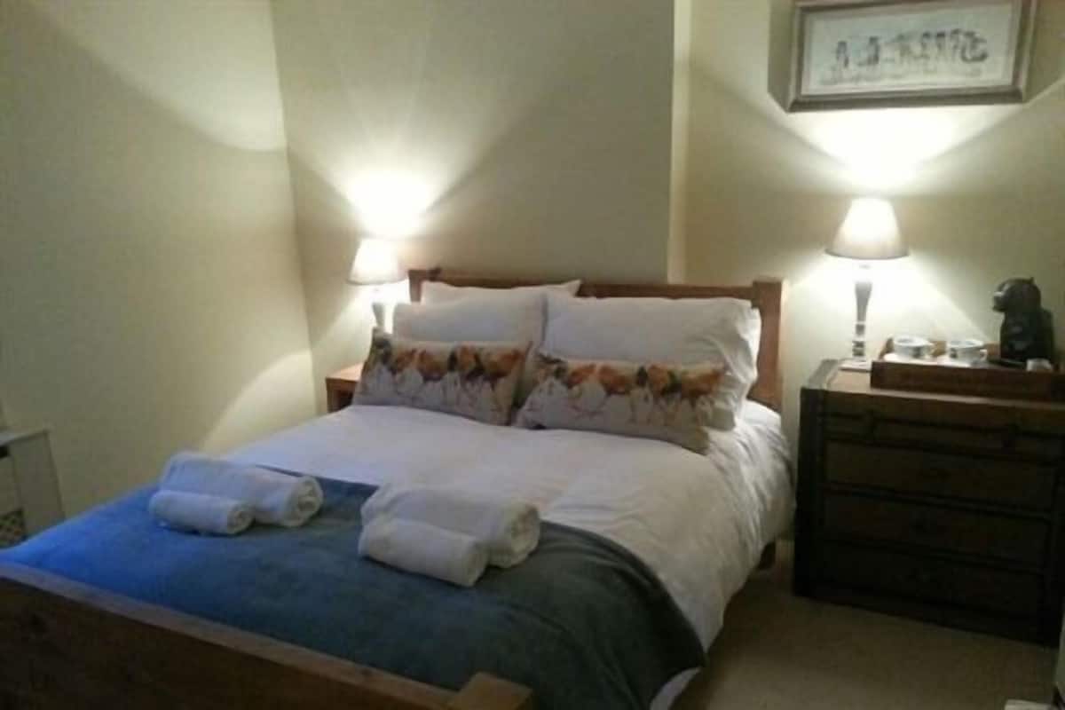 Superior Double Room, Ensuite, Partial Sea View (Room 4) | 1 bedroom