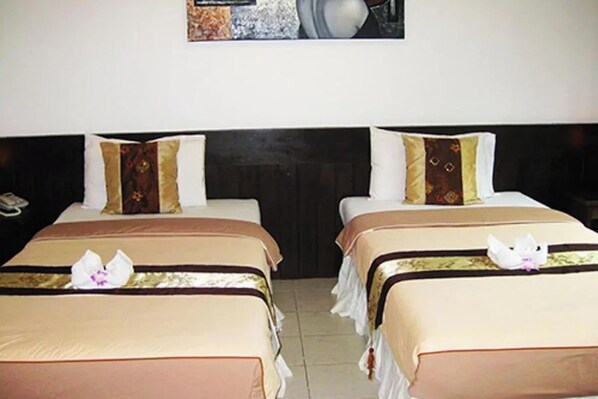 Kamar Twin Deluks | Brankas, meja kerja, Wi-Fi gratis, dan seprai linen