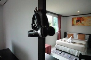 Caja de seguridad en la habitación, escritorio y wifi gratis