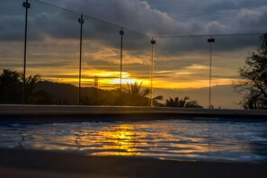Exterior - Araya Beach Hotel Patong (Patong)