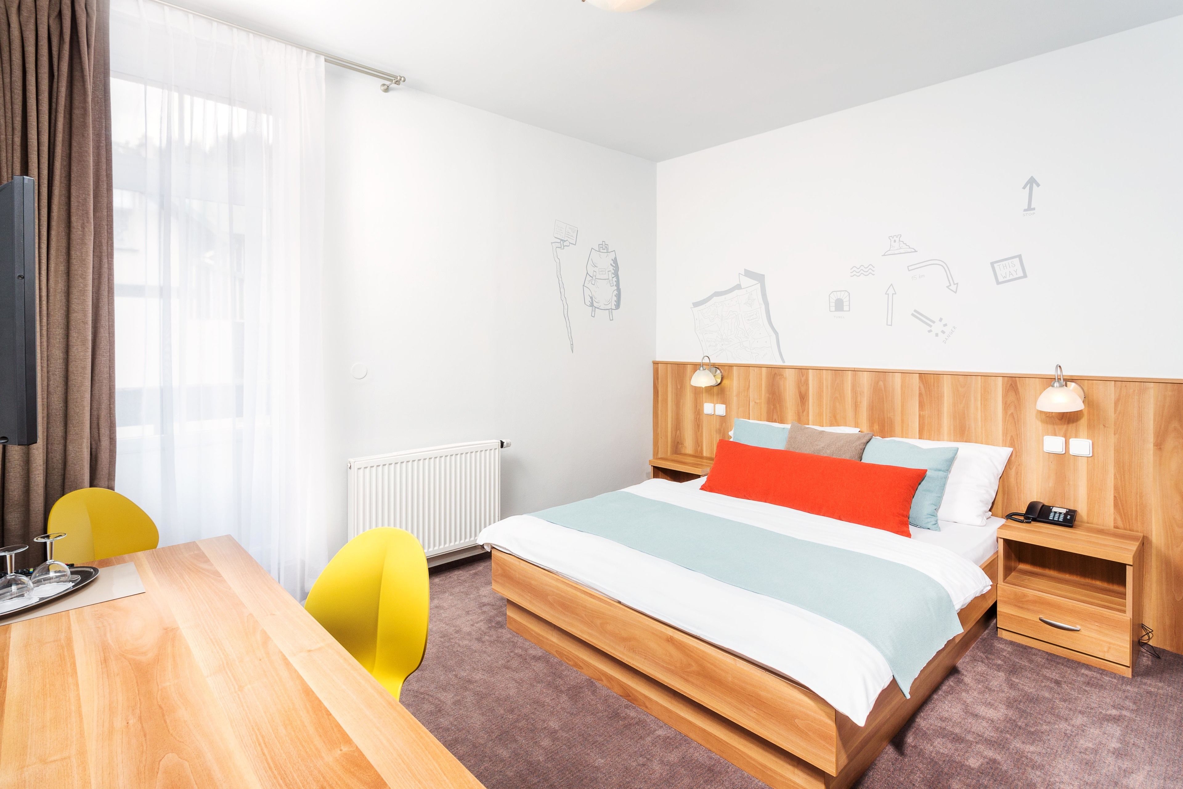 standard double room | minibar, in-room safe, desk, blackout curtains