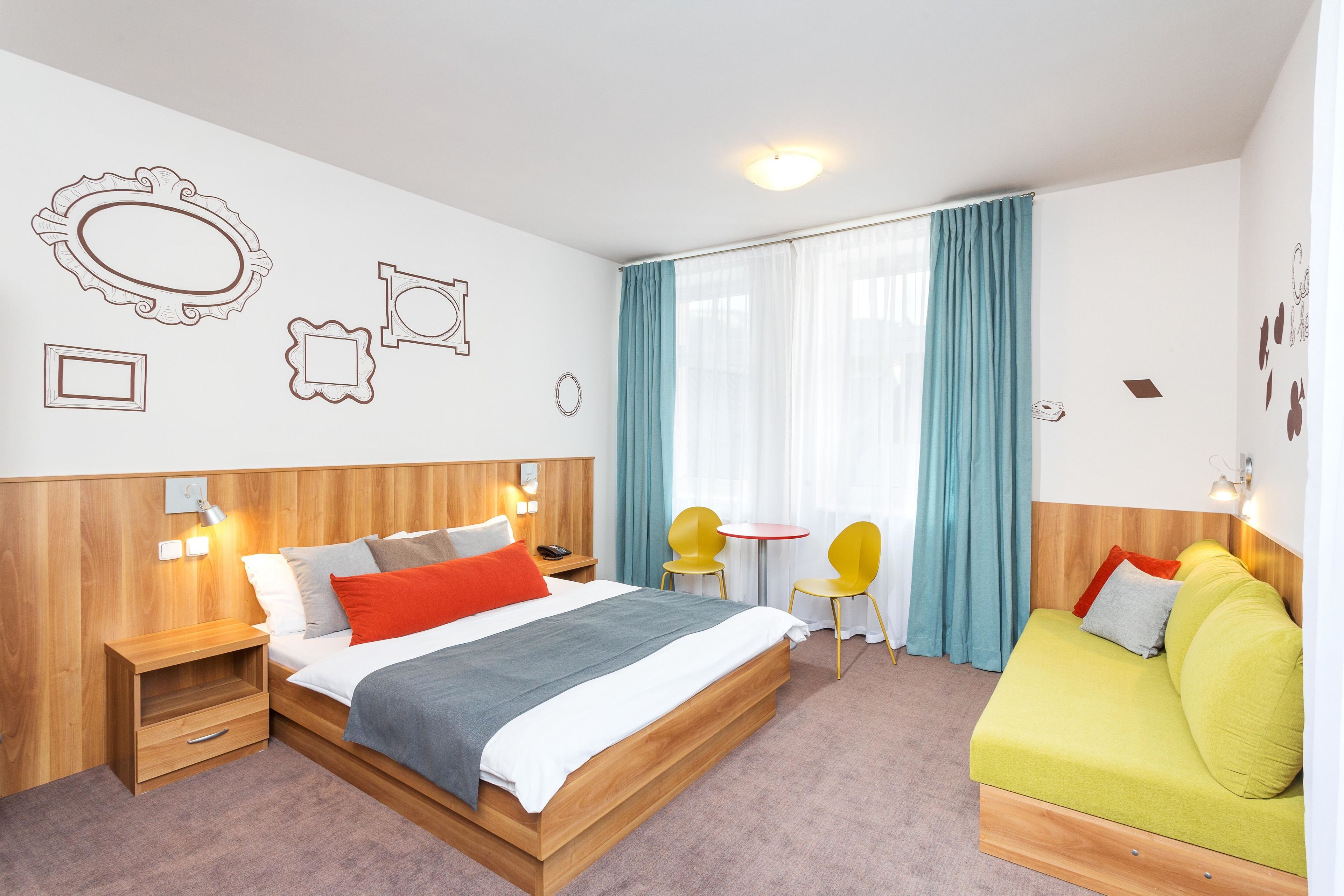 standard triple room | minibar, in-room safe, desk, blackout curtains