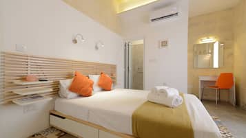 Double Room, City View (Lovely House. Valletta) | Camas extra, wifi gratis y ropa de cama