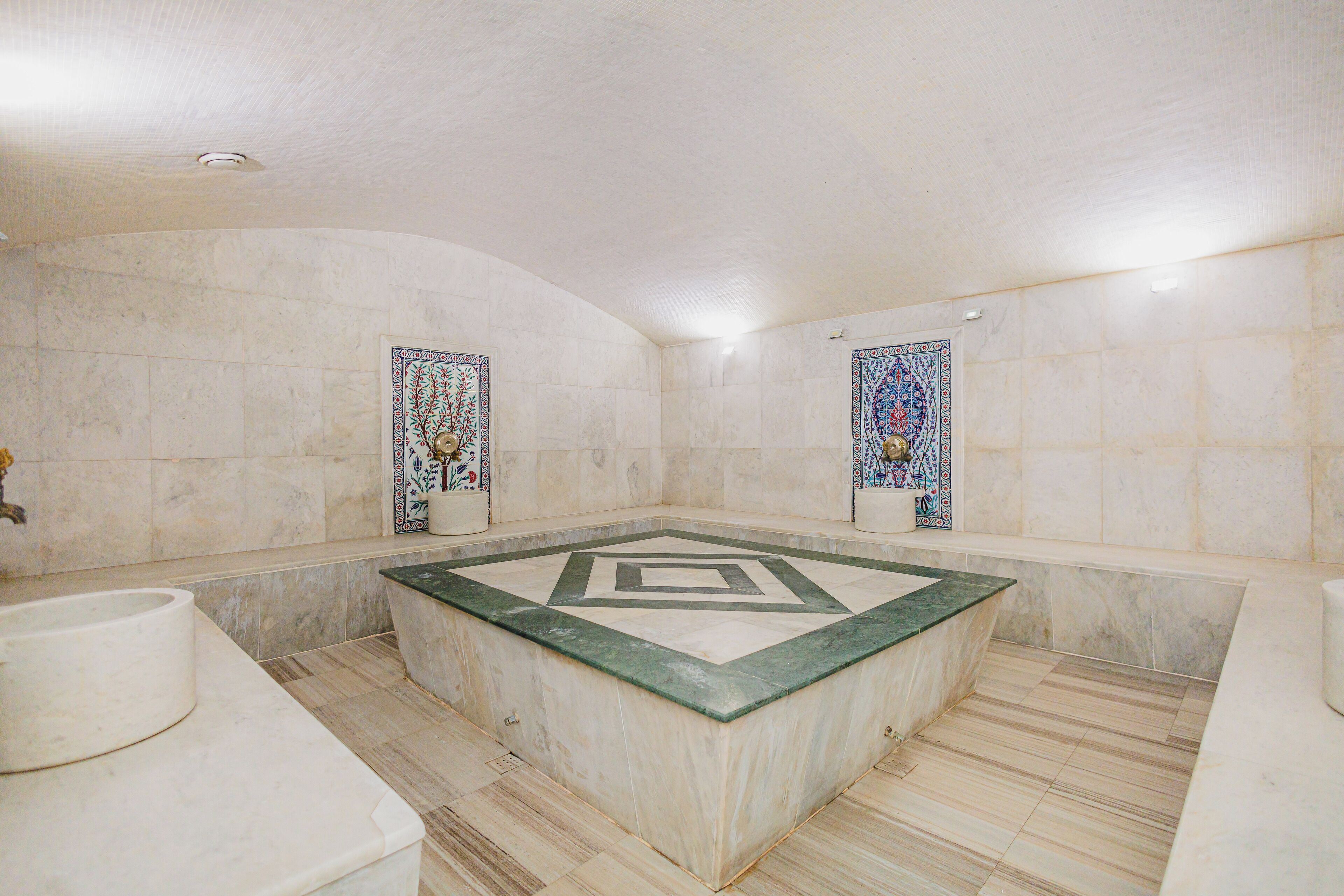 Un sauna, baño turco/hammam, tratamientos corporales