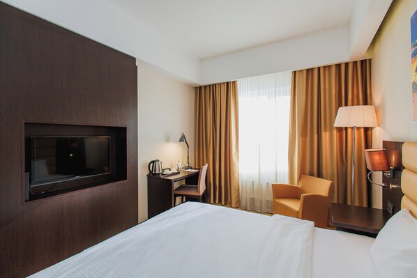 Standard-Einzelzimmer, 1 Schlafzimmer | 1 Schlafzimmer, Minibar, Zimmersafe, Schreibtisch