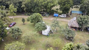 Garden - River Park Inn (San Ignacio)