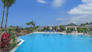 Piscina externa