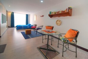 Standaard appartement, 1 slaapkamer | Dineren op de kamer