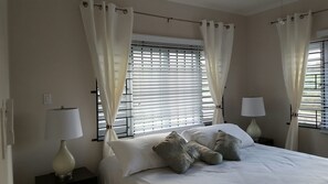 Appartamento Luxury, 2 camere da letto, cucina, vista giardino | 3 camere, biancheria in cotone egiziano
