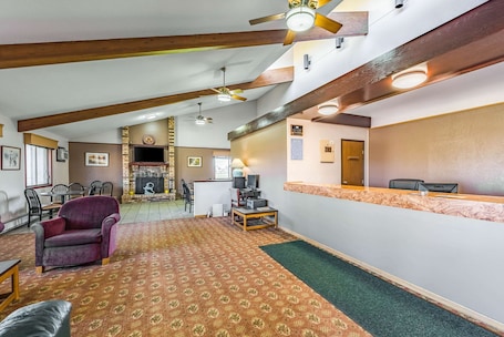 Lobby. Rodeway Inn Saint Joseph
