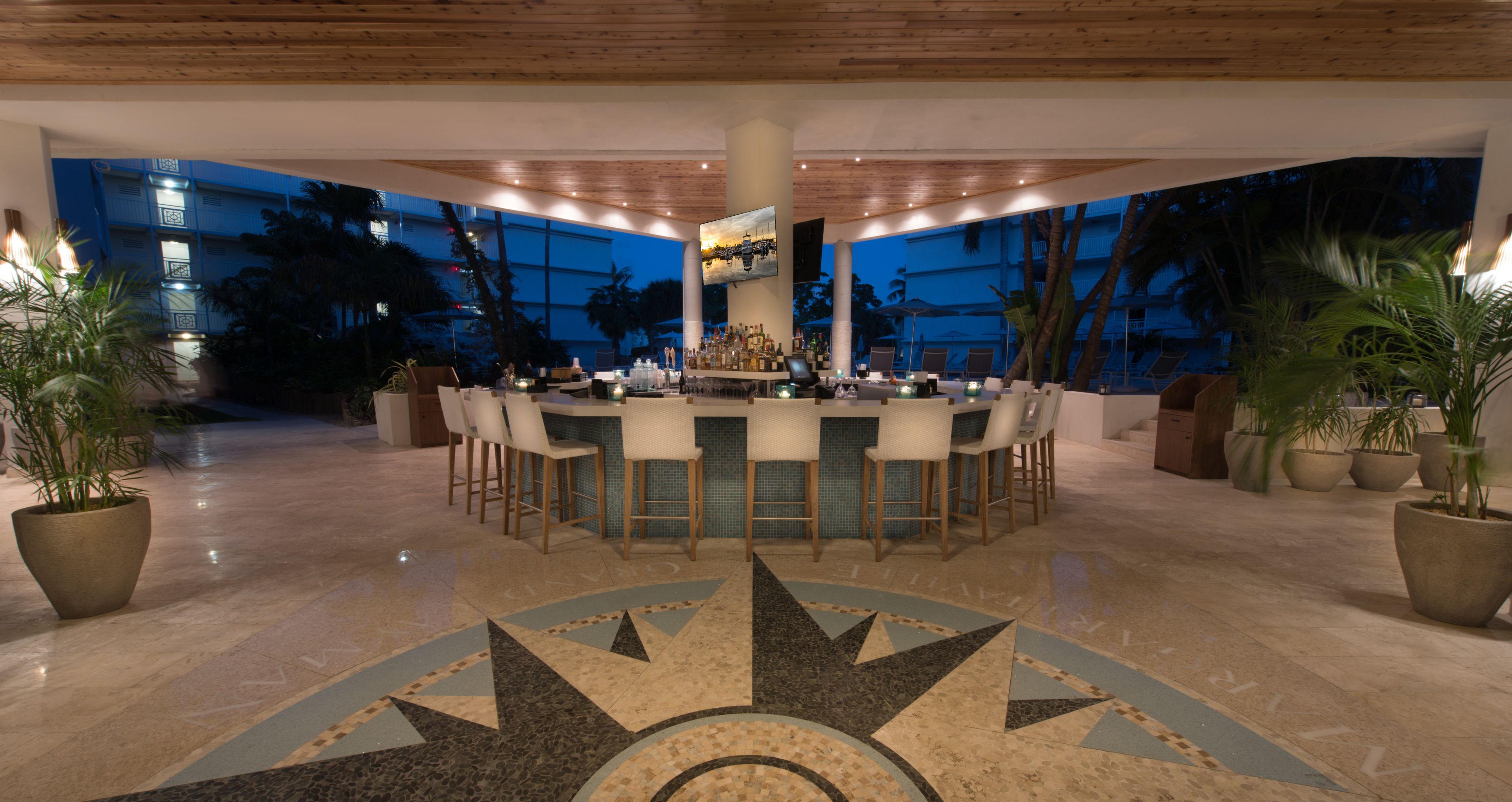 3 bars/lounges, 2 poolside bars, swim-up bar