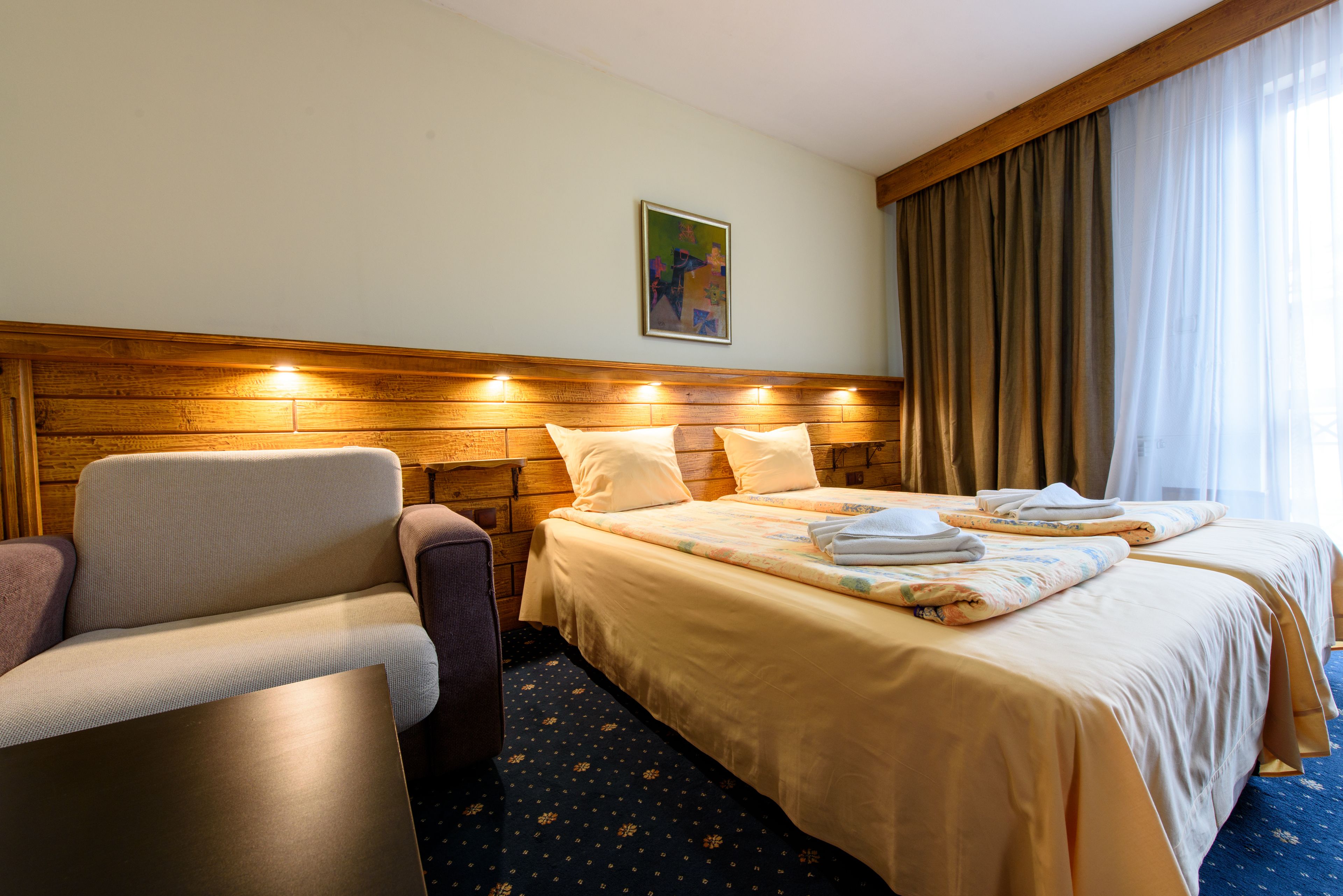 superior triple room (free spa access) | extra beds