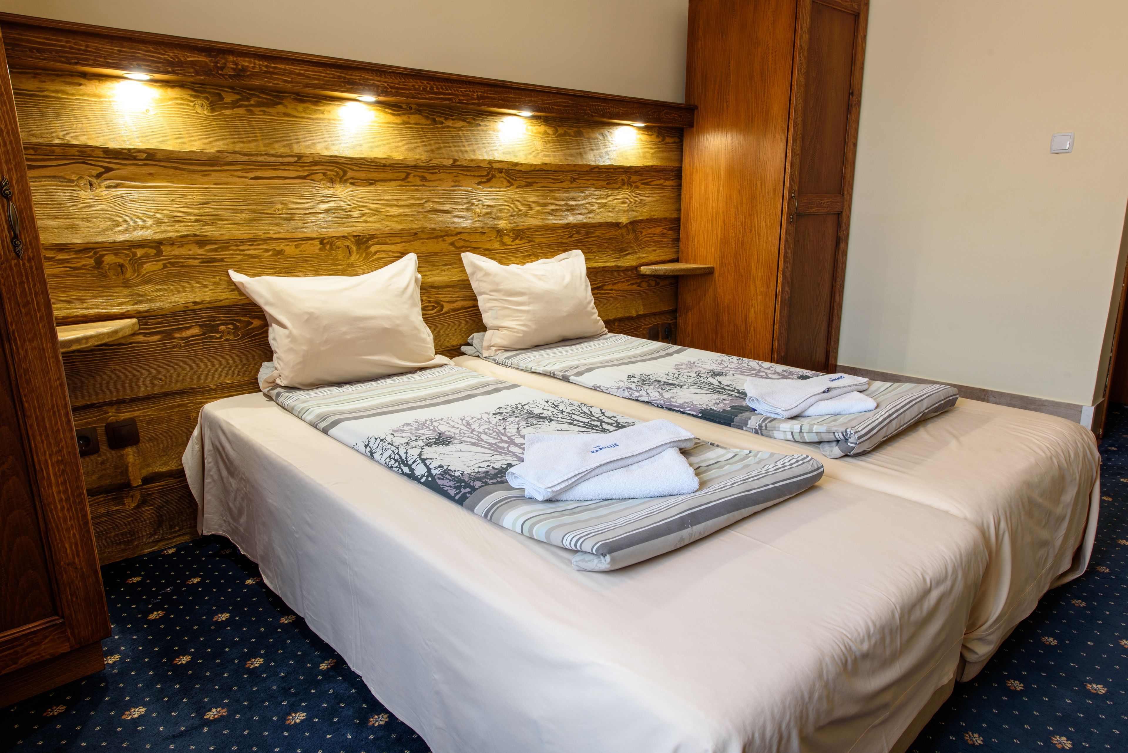 double or twin room (free spa access) | premium bedding, desk, iron/ironing board, free wifi