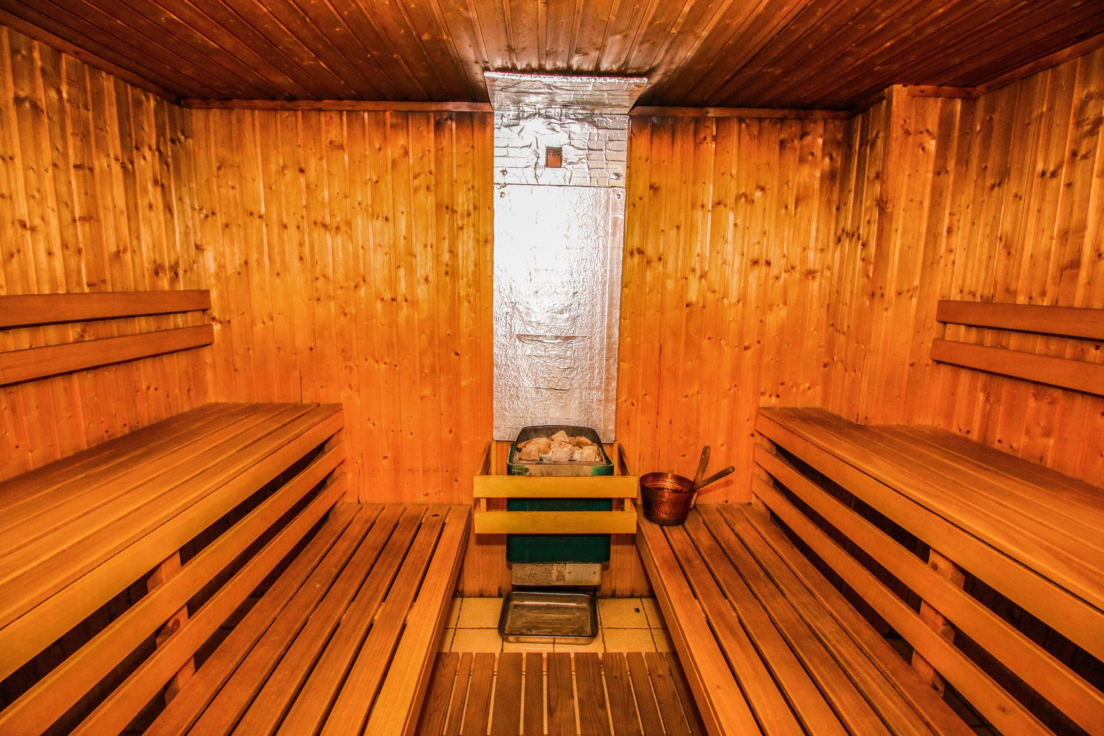 couples treatment room(s), hot stone massages, deep-tissue massages