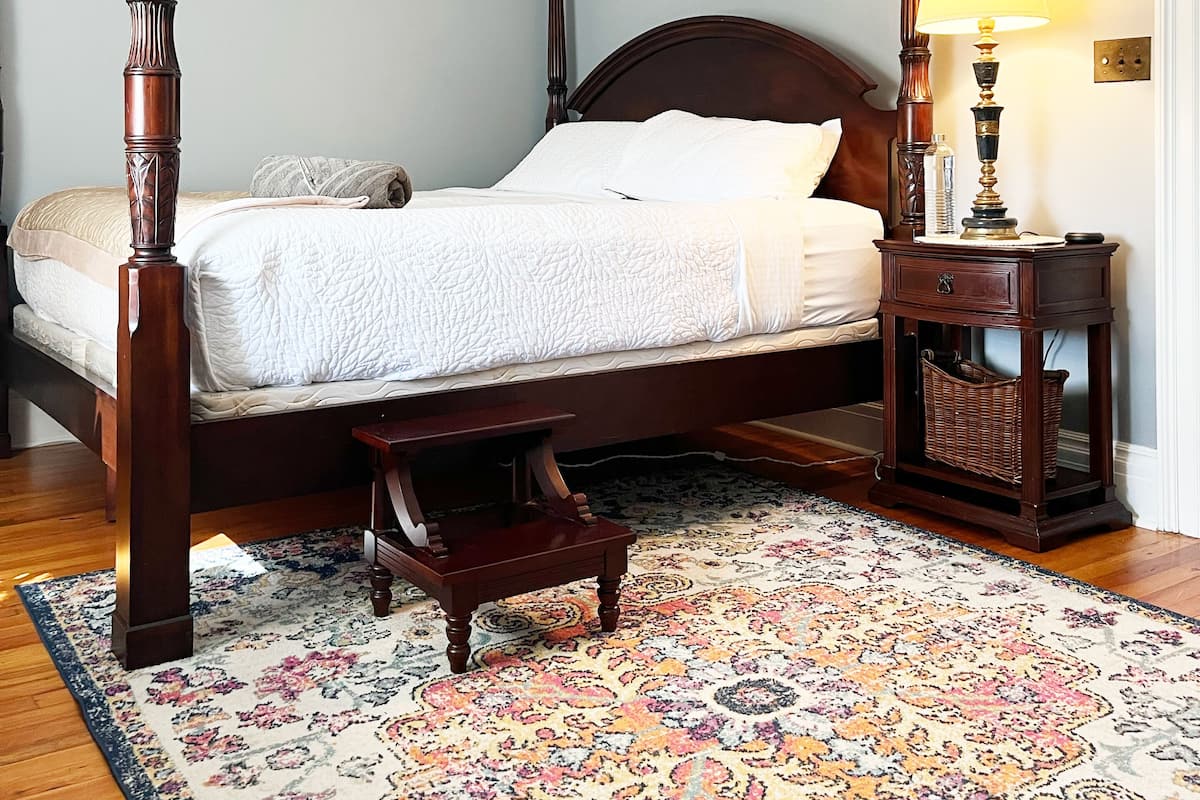 Luxury King Suite, Queen B | Private kitchen | Oven, stovetop, dishwasher, espresso maker