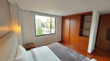 Appartement Exécutif, 2 chambres | 1 chambre, fer et planche à repasser, Wi-Fi gratuit, draps fournis