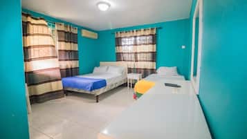 Deluxe Double Room, 1 Bedroom, Garden View | Iron/ironing board, free WiFi