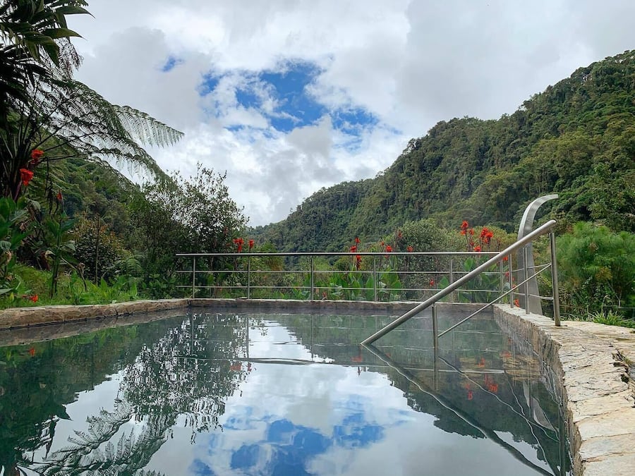 11 piscinas externas