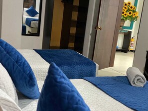 Allergitestade sängkläder, duntäcken, skrivbord och strykjärn/strykbräda