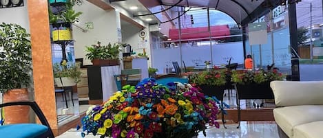 32-inch TV with cable channels