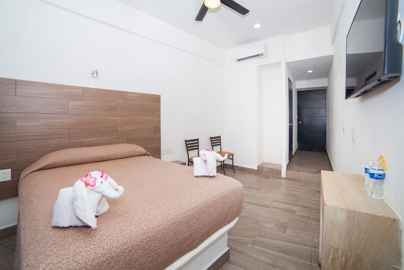 basic double or twin room | iron/ironing board, free wifi