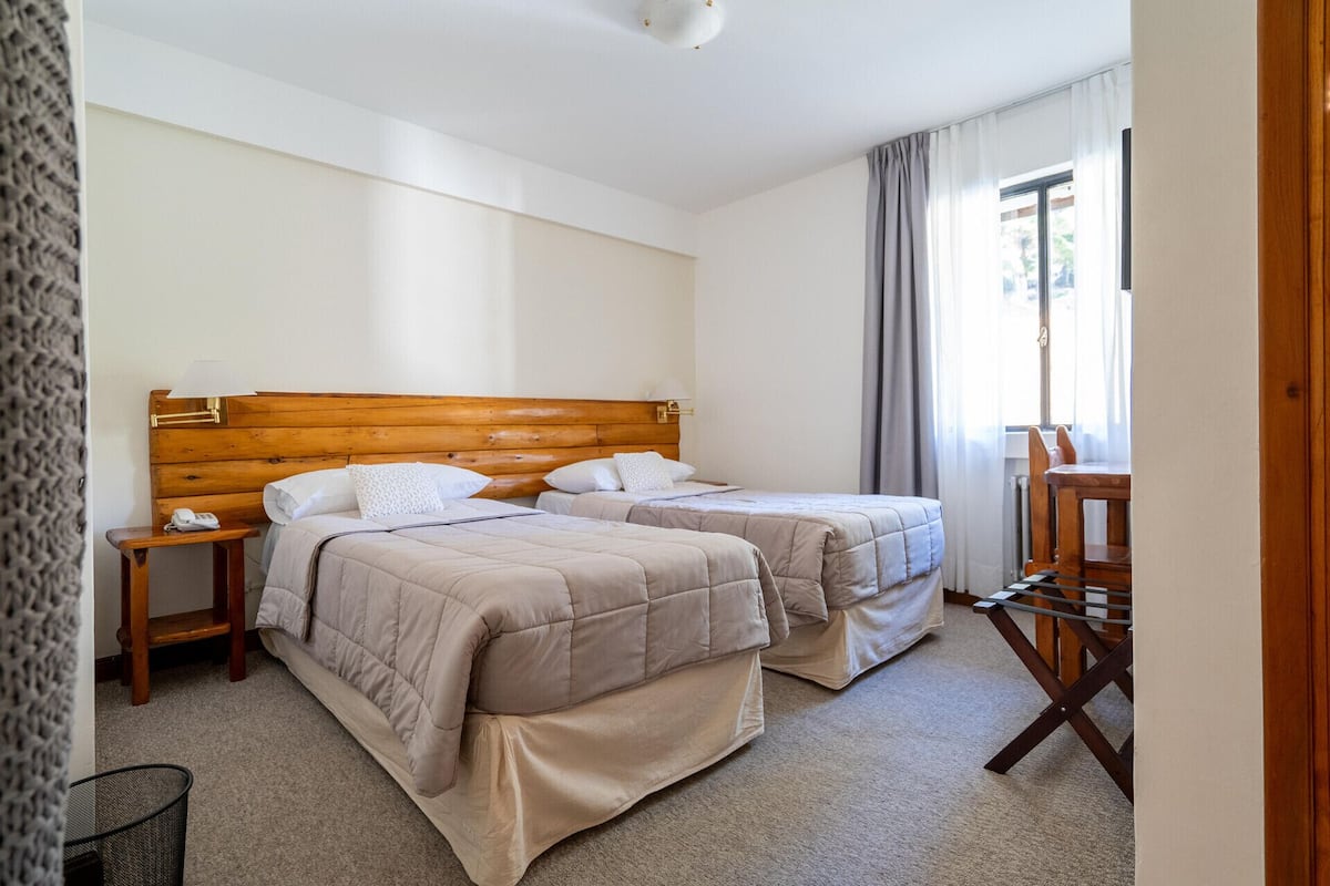 In-room safe, desk, soundproofing, bed sheets