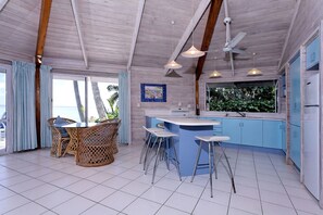 别墅, 3 间卧室 (Coral) | 客房内用餐