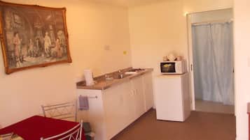 Suite, lantai dasar (Kiwi Extra Unit) | 1 kamar tidur, seprai premium, brankas, dan kedap suara