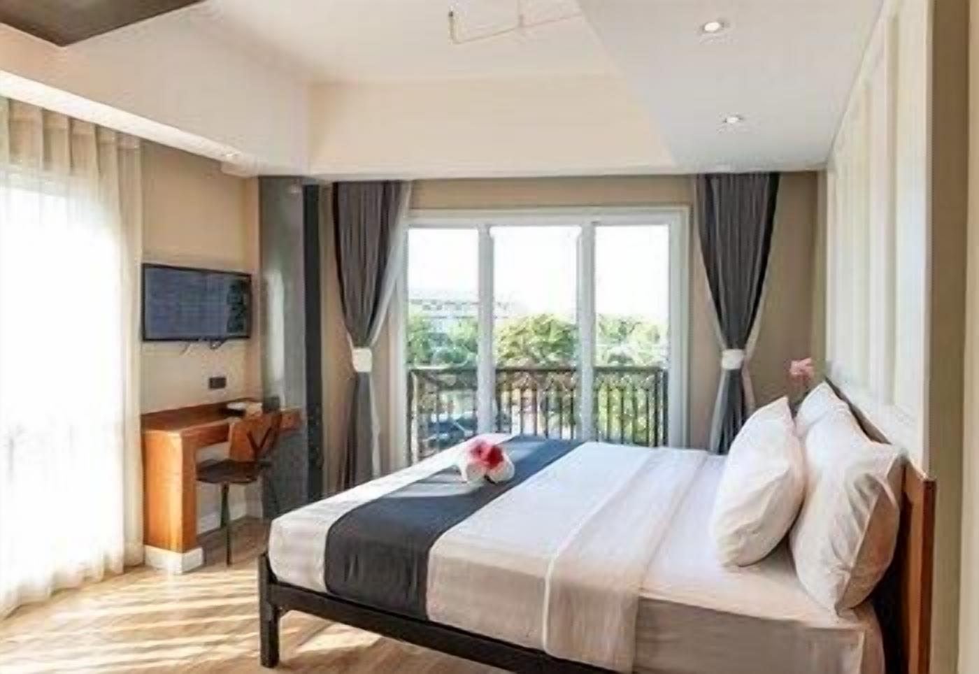 Een minibar, een kluis op de kamer, verduisterende gordijnen