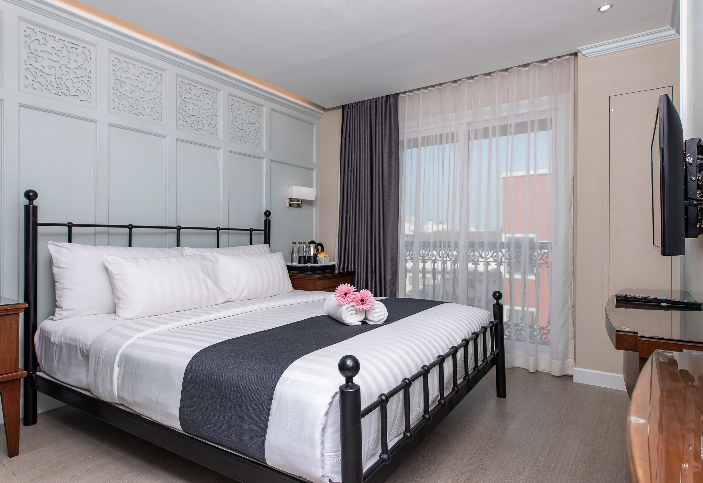 Een minibar, een kluis op de kamer, verduisterende gordijnen