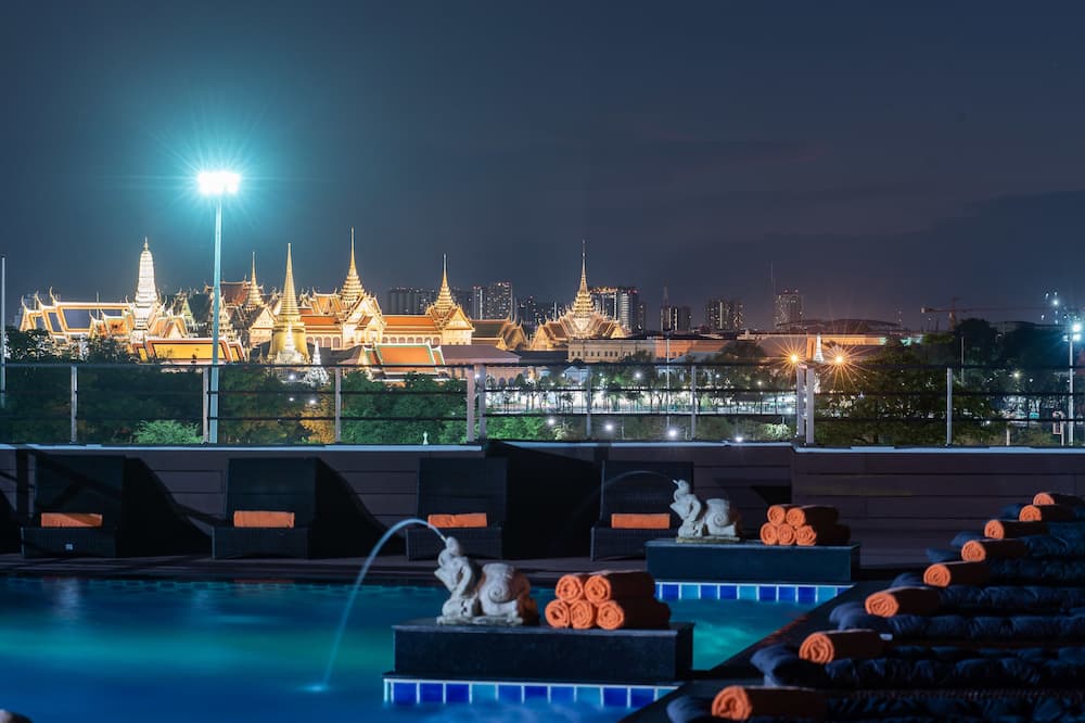 Dang Derm in The Park Khaosan