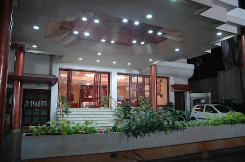 Hotel Gnanam