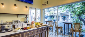 Vivit Hostel Bangkok