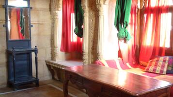 Superior AC Private Ensuite | Free WiFi