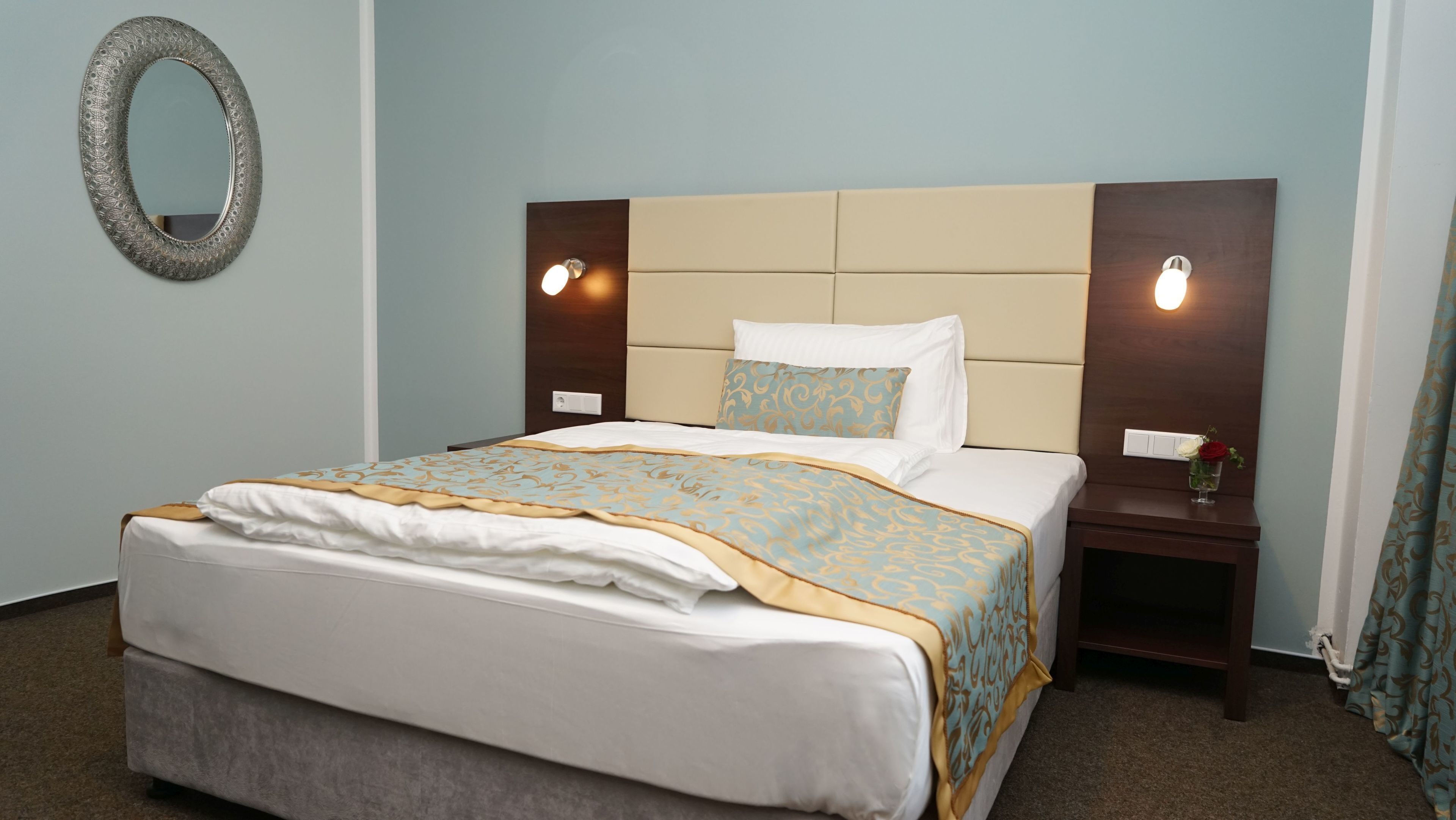 In-room safe, desk, free cots/infant beds, rollaway beds